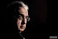 诉讼称，美国汽车工人联合会(UAW)马尔基翁内(Marchionne)之间的广泛共谋损害了通用汽车