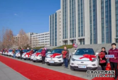 随着电动汽车销量下滑，中国政府考虑扩大补贴